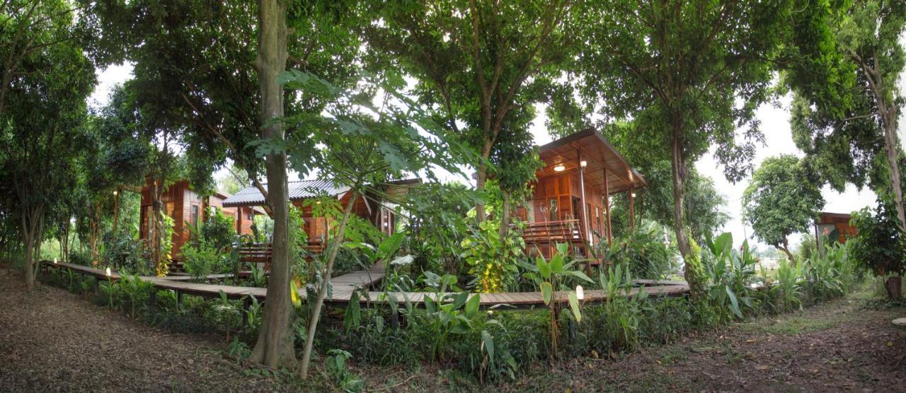 Romyen House Hotell Ban Nong Nam Khan Exteriör bild