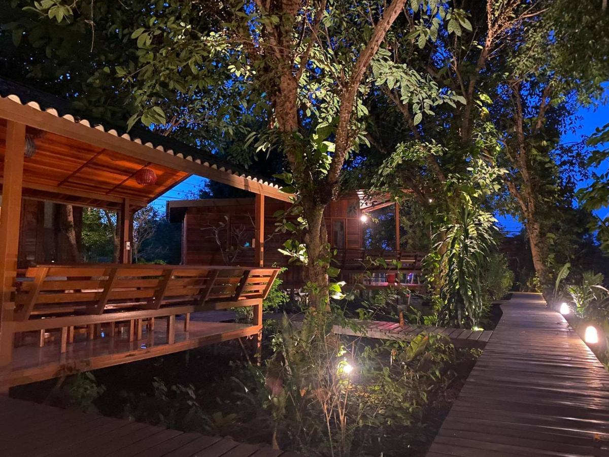 Romyen House Hotell Ban Nong Nam Khan Exteriör bild