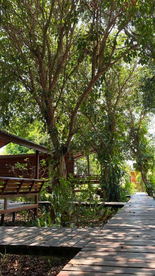 Romyen House Hotell Ban Nong Nam Khan Exteriör bild