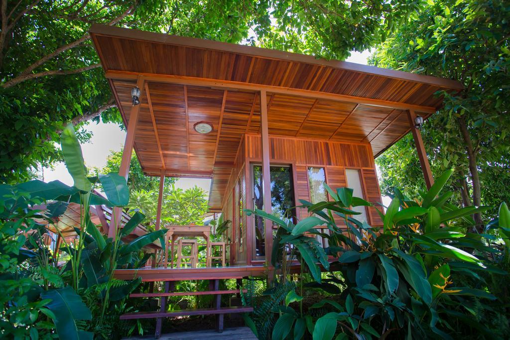 Romyen House Hotell Ban Nong Nam Khan Exteriör bild