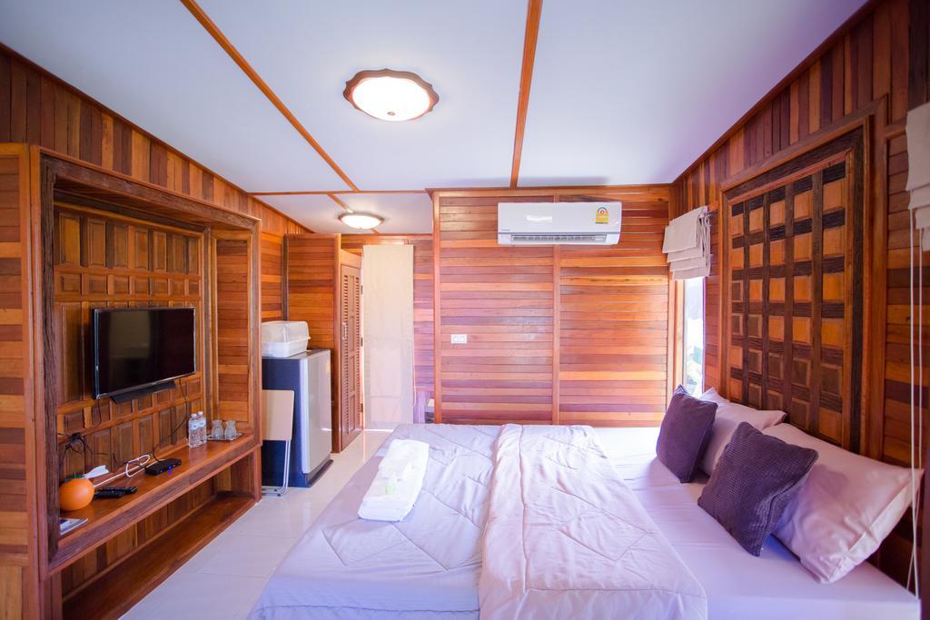 Romyen House Hotell Ban Nong Nam Khan Exteriör bild