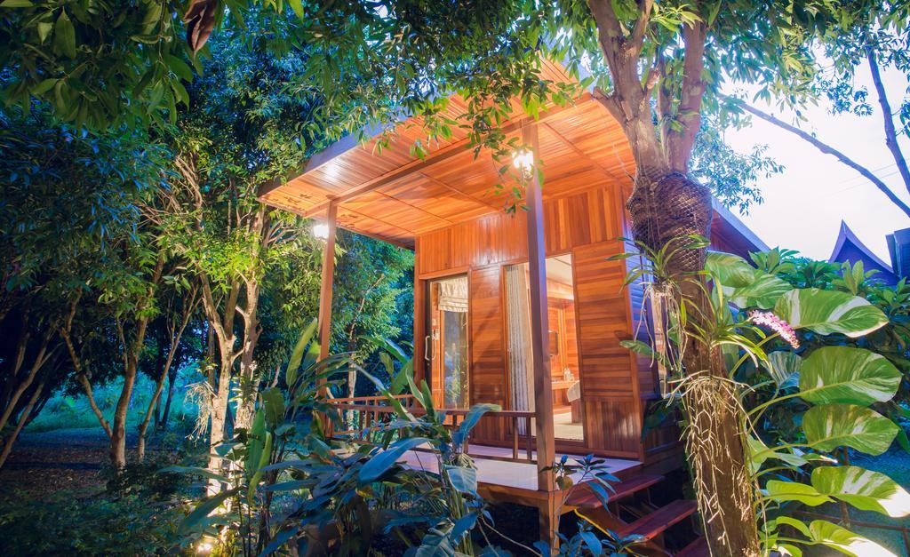 Romyen House Hotell Ban Nong Nam Khan Exteriör bild